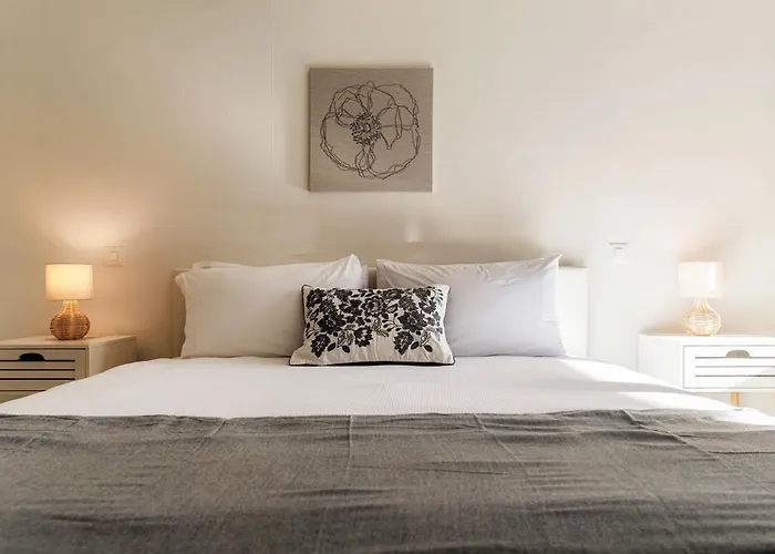 Apartment Florida By Quokka 360 - Between The And The *