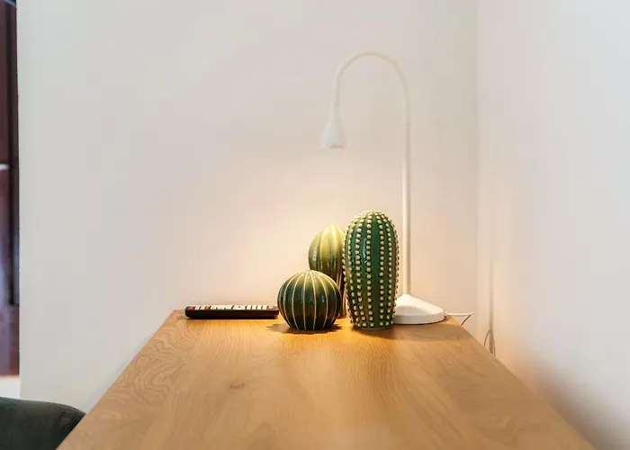 Florida By Quokka 360 - Between The And The Apartment