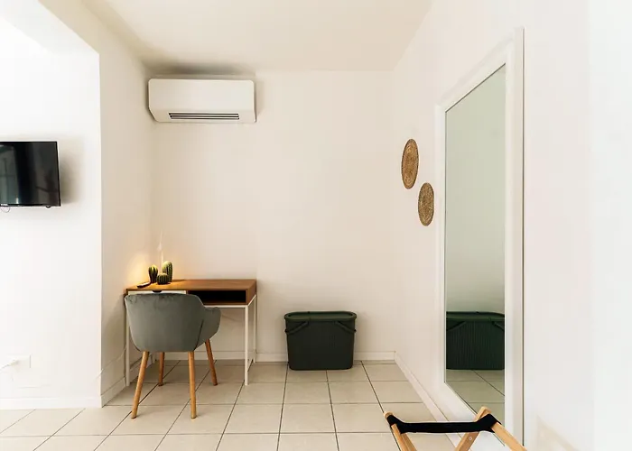 Apartment Florida By Quokka 360 - Between The And The