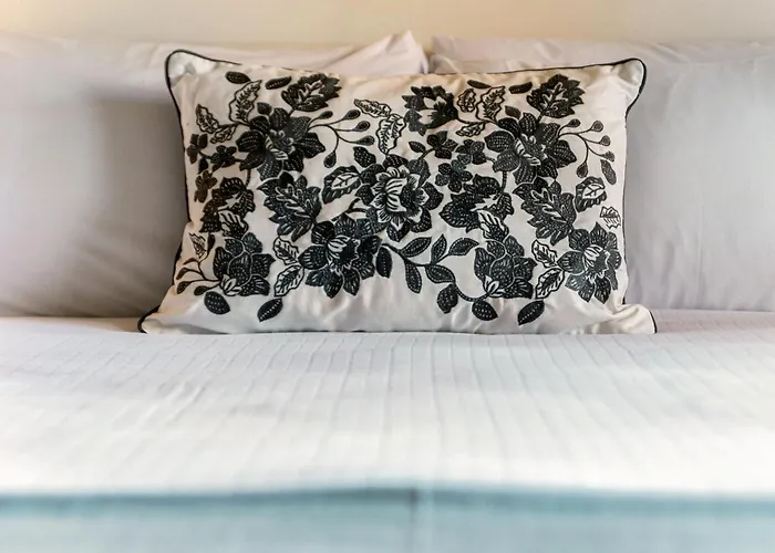 Apartment Florida By Quokka 360 - Between The And The *